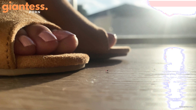 WorldUnseenFilms - Micro Maniacs Close Up View On Giantess Toes