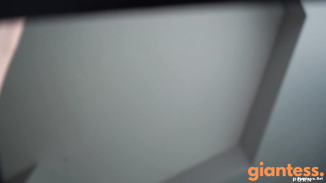 ToetallyDevine - The Giantess New Pedicure Becomes a Tiny’s Nightmare