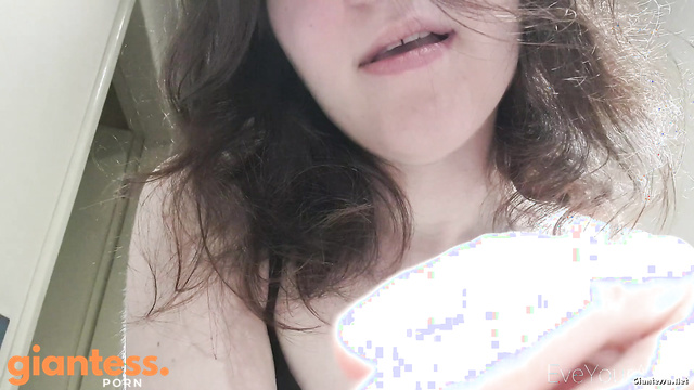 Syra Wolf Fetish Art - Your Giantess’s Morning Routine: Naked And Hungry
