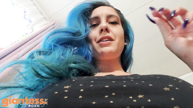 Freya Reign - Giantess Plays With The New Victim, Held in Her Gentle Hand